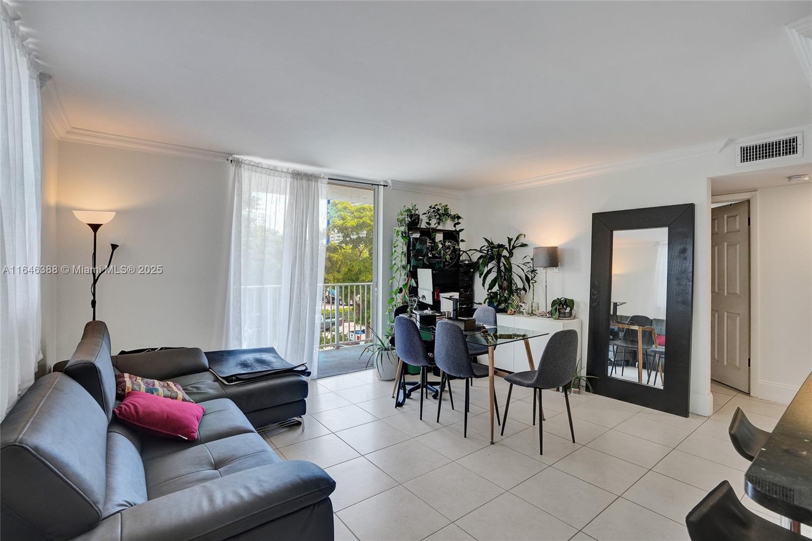 Picture of 1801 S Treasure Dr # 329, North Bay Village, FL 33141