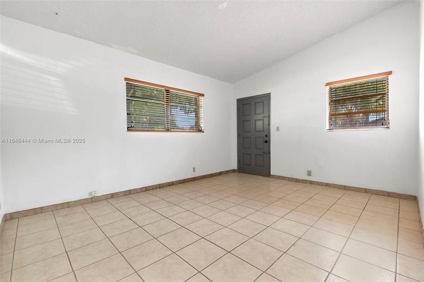 Picture of 4296 E 9Th Ln, Hialeah FL 33013