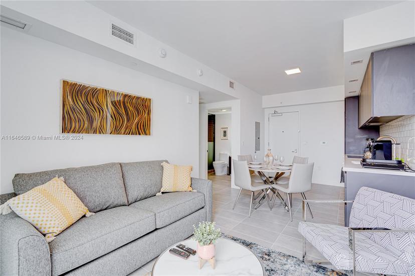 Picture of 227 NE 2Nd St # 2903, Miami FL 33132