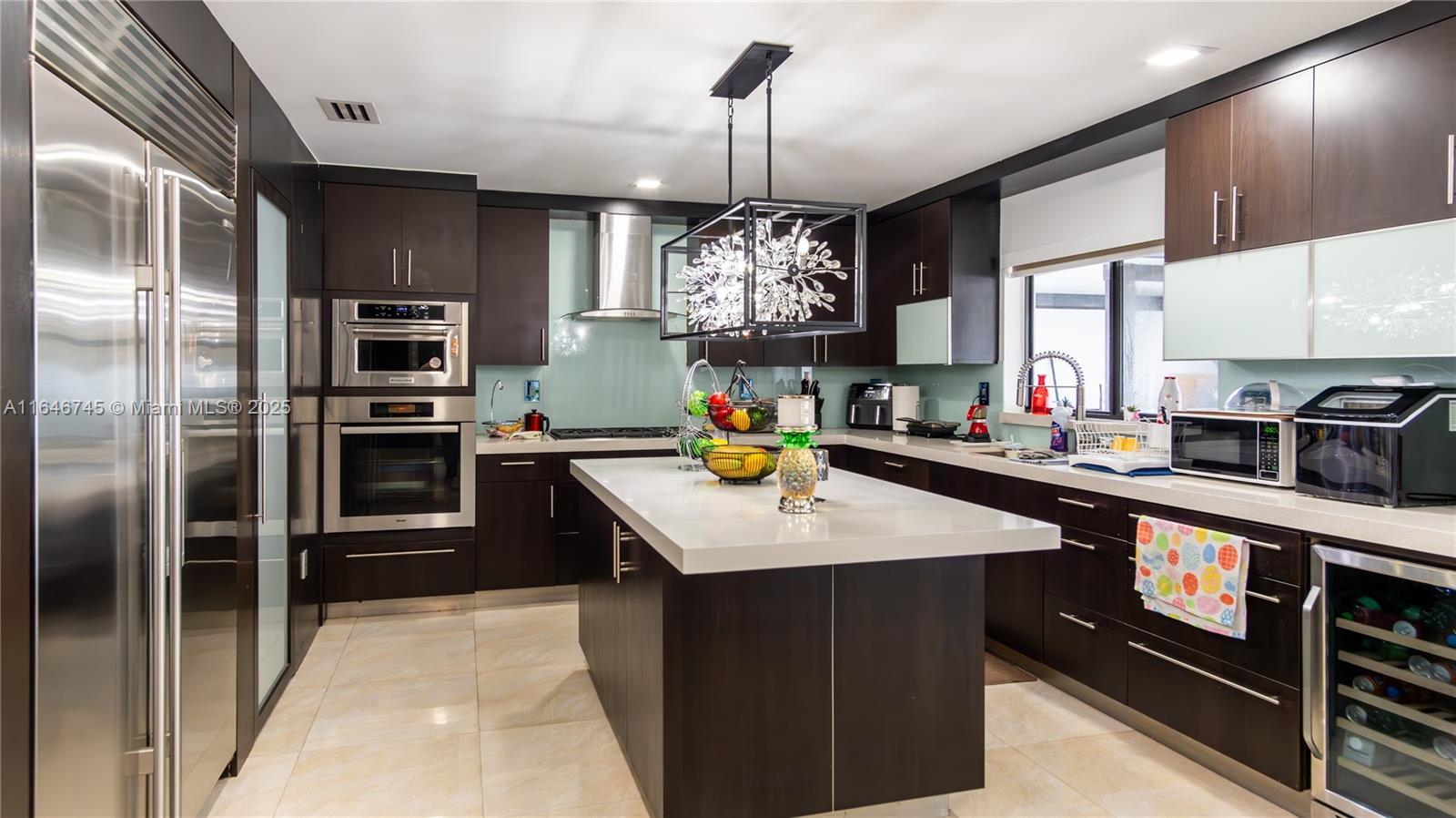 Picture of 8886 NW 187Th St, Miami, FL 33018