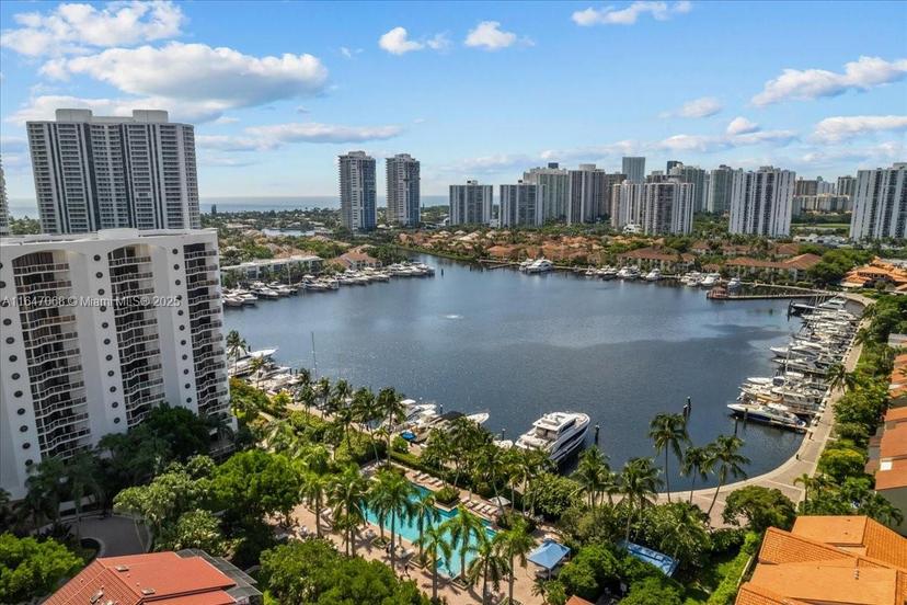 Picture of 3598 Yacht Club Dr # 302, Aventura FL 33180