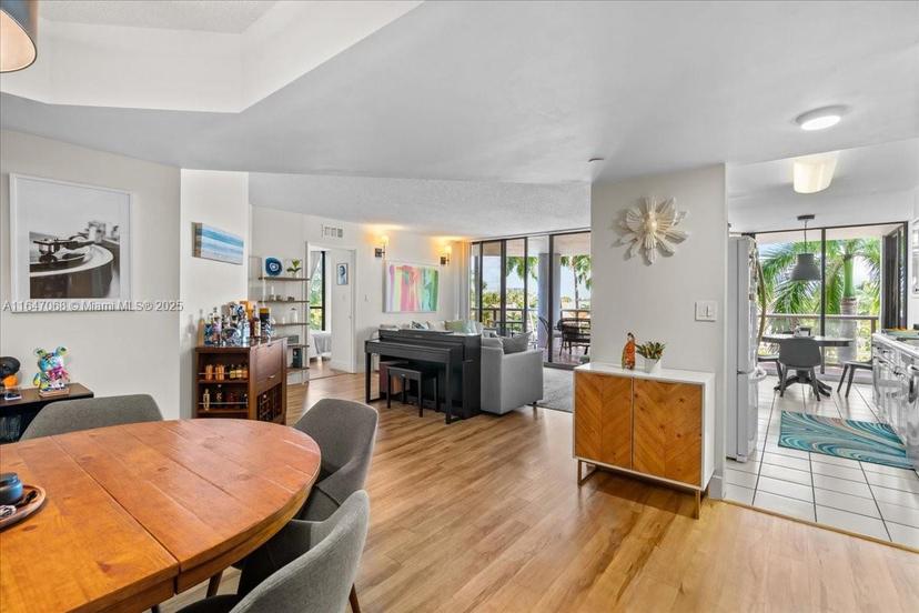 Picture of 3598 Yacht Club Dr # 302, Aventura FL 33180