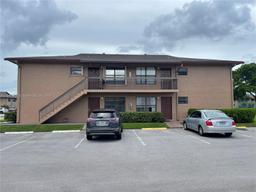 Picture of 10054 Winding Lake Rd # 103, Sunrise, FL 33351