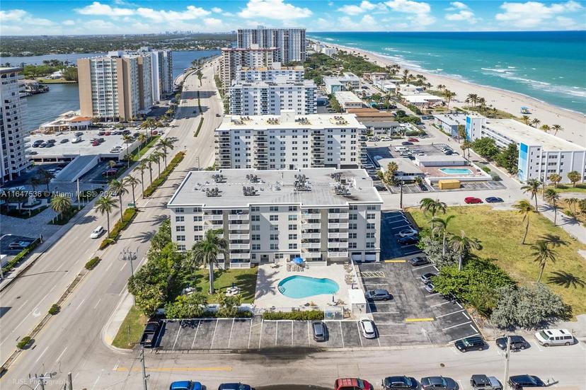 Picture of 1901 S Ocean Dr # 303, Hollywood FL 33019