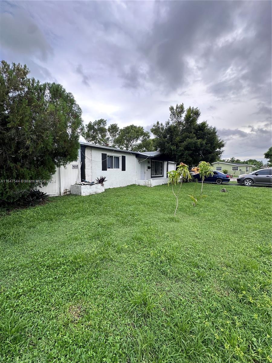 Picture of 3420 NW 41St St, Lauderdale Lakes, FL 33309