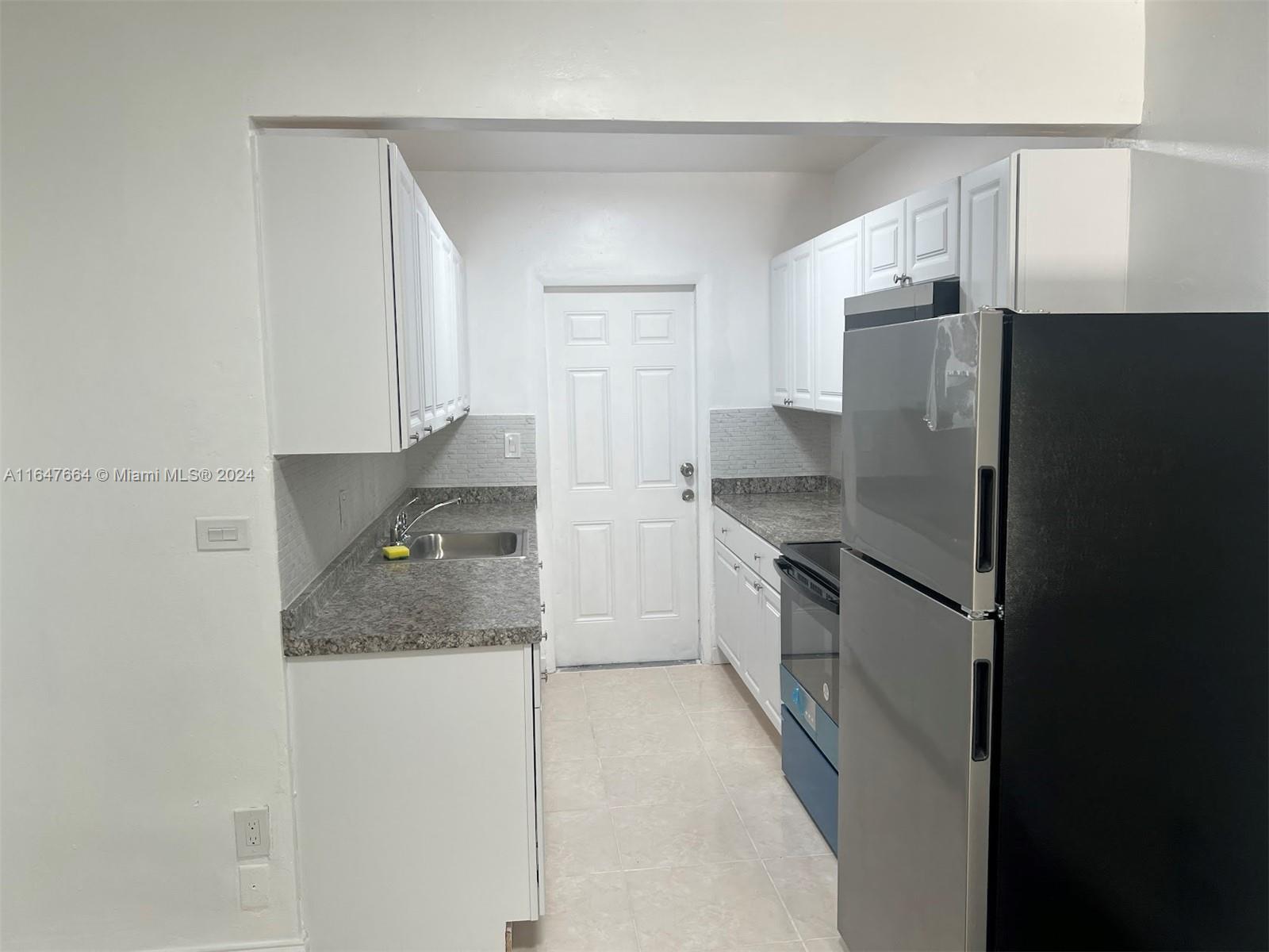 Picture of 2072 NE 169Th St # 5, North Miami Beach, FL 33162