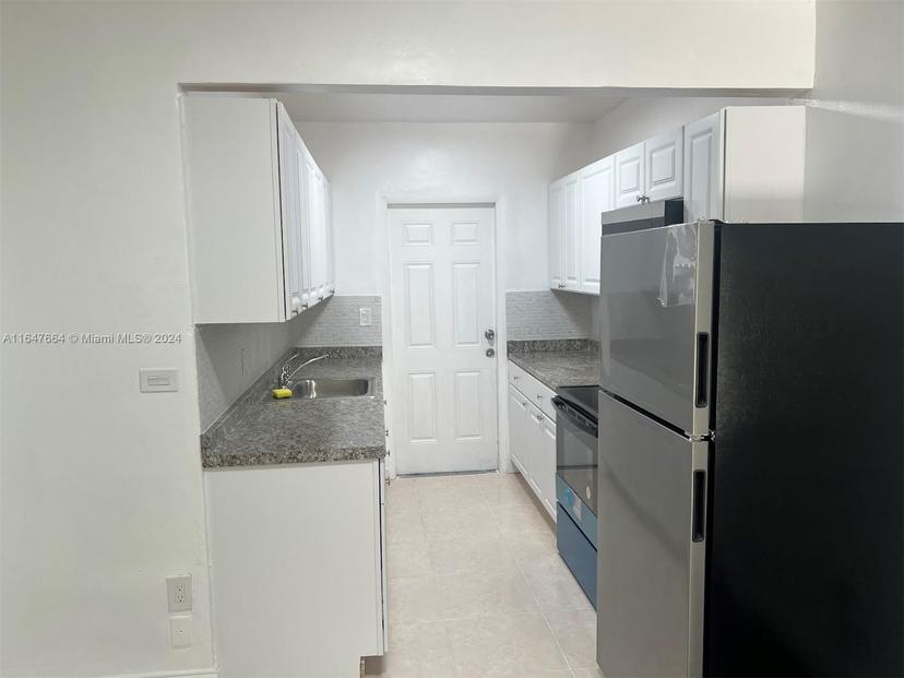 Picture of 2072 NE 169Th St # 5, North Miami Beach FL 33162