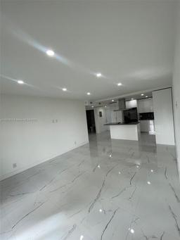 Picture of 8290 Lake Drive # 427, Doral, FL 33166