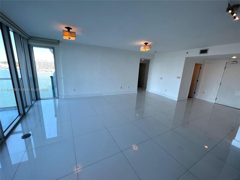 Picture of 6700 Indian Creek Dr # 807, Miami Beach FL 33141
