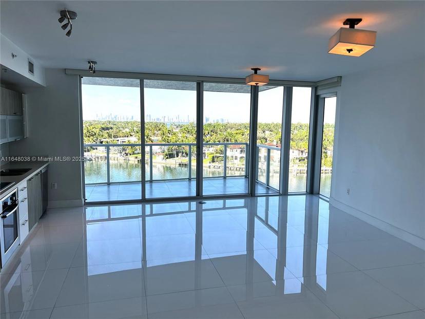 Picture of 6700 Indian Creek Dr # 807, Miami Beach FL 33141