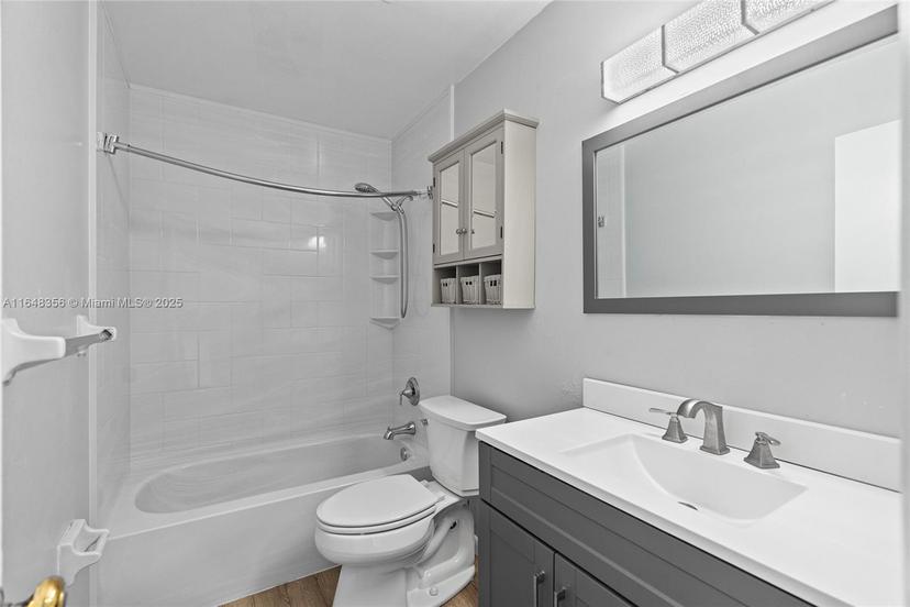 Picture of 8145 Lagos De Campo Blvd # 1, Tamarac FL 33321