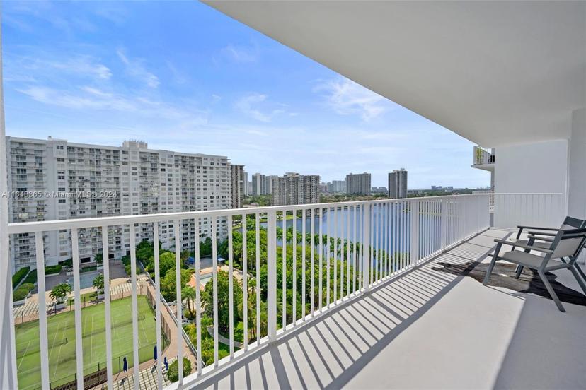 Picture of 2801 NE 183Rd St # 1506W, Aventura FL 33160