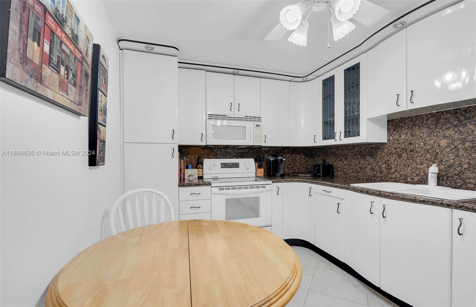 Picture of 1890 S Ocean Dr # 807, Hallandale Beach, FL 33009