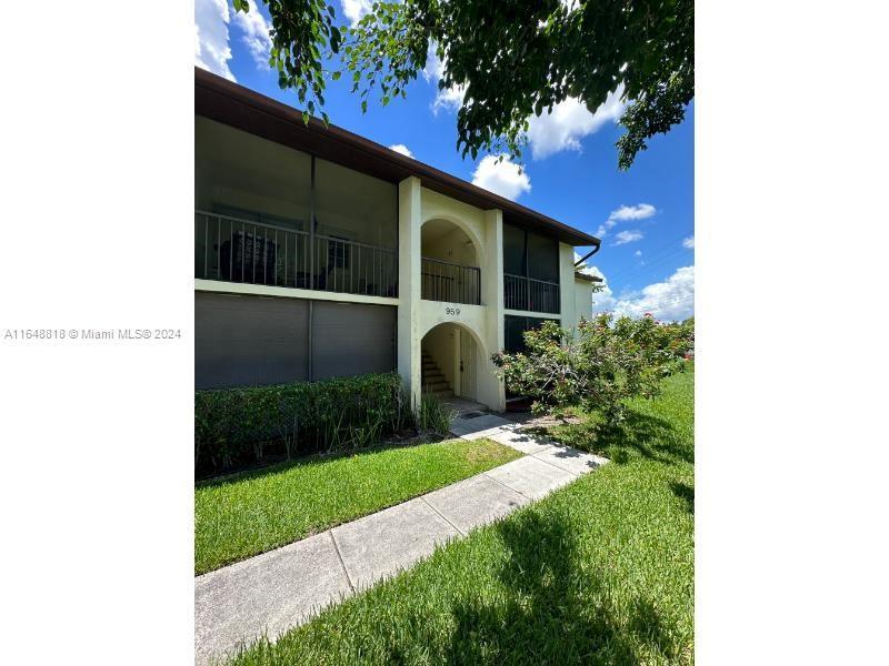 Picture of 4709 Sable Pine Cir # B1, West Palm Beach FL 33417
