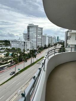Picture of 5555 Collins Ave # 10B, Miami Beach, FL 33140
