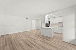 Picture of 240 Collins Ave # 5C, Miami Beach, FL 33139