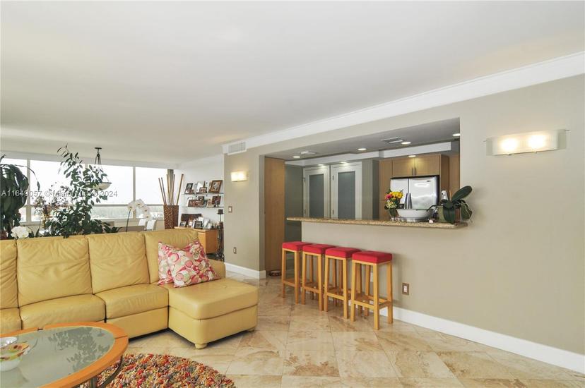 Picture of 3 Grove Isle Dr # C1110, Miami FL 33133