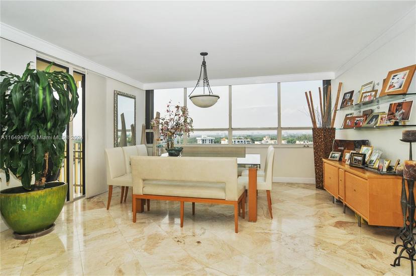 Picture of 3 Grove Isle Dr # C1110, Miami FL 33133