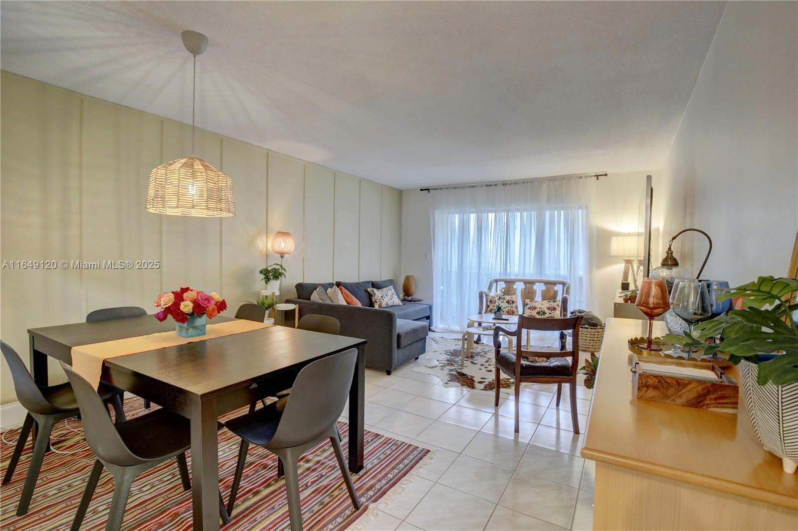 Picture of 233 NE 14Th Ave # 304, Hallandale Beach, FL 33009