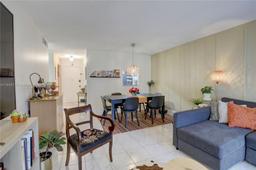 Picture of 233 NE 14Th Ave # 304, Hallandale Beach, FL 33009