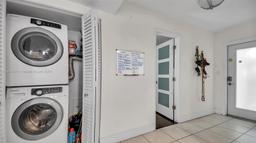 Picture of 8001 Crespi Blvd # 4B, Miami Beach, FL 33141