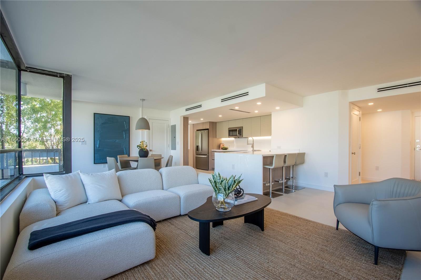 Picture of 150 Sunrise Dr # 4B, Key Biscayne, FL 33149