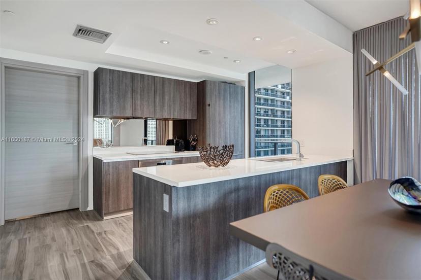 Picture of 801 S Miami Ave # 2509, Miami FL 33130