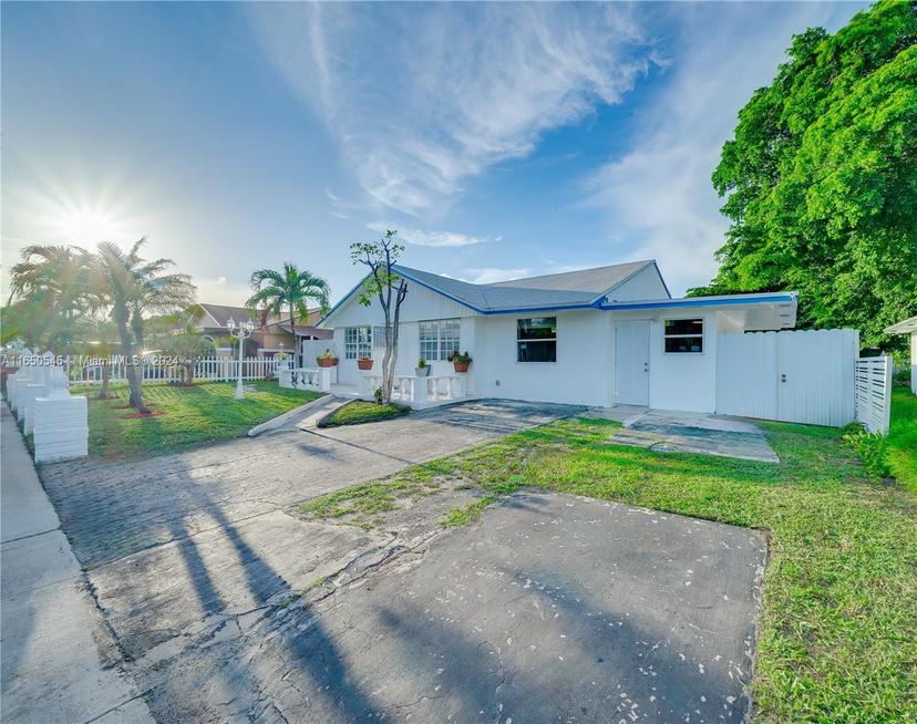 Picture of 725 NW 15Th Ct, Pompano Beach FL 33060
