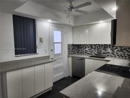 Picture of 2855 Leonard Dr # H406, Aventura, FL 33160