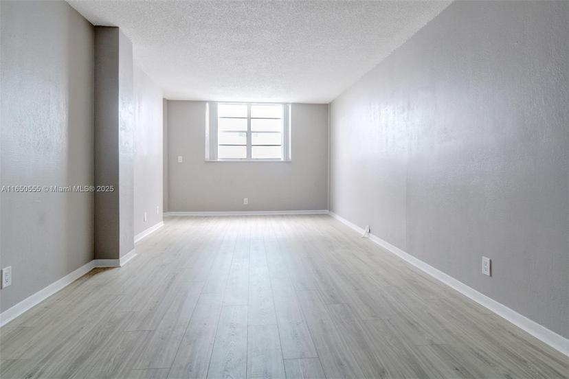 Picture of 2903 N Miami Beach Blvd # 808, North Miami Beach FL 33160
