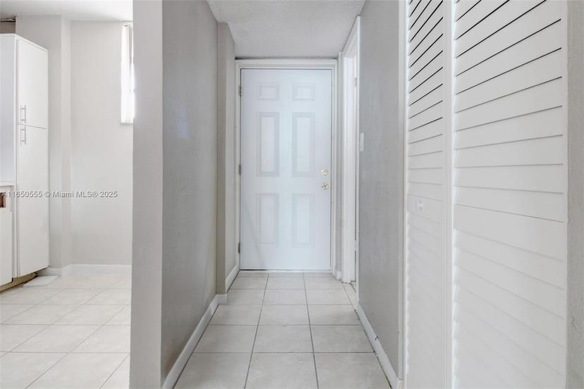 Picture of 2903 N Miami Beach Blvd # 808, North Miami Beach FL 33160