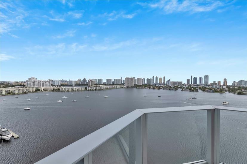 Picture of 17111 Biscayne Blvd # 1709, North Miami Beach FL 33160