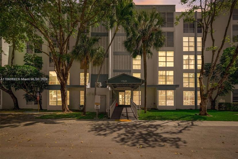 Picture of 17620 Atlantic Blvd # 315, Sunny Isles Beach FL 33160