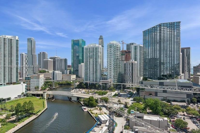 Picture of 690 SW 1St Ct # 2310, Miami FL 33130