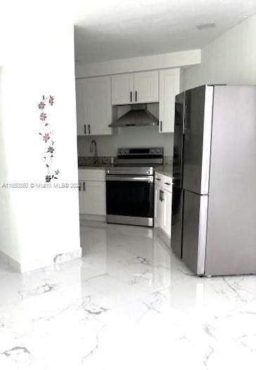 Picture of 18706 NE 18 # 206, Miami FL 33179