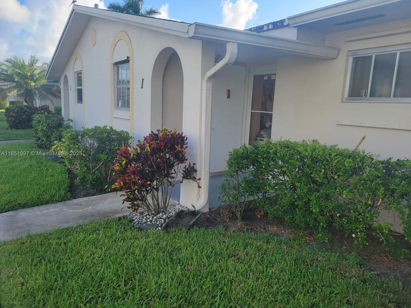 Picture of 2622 Emory Dr # I, West Palm Beach FL 33415