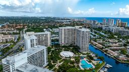 Picture of 2500 Parkview Dr # 517, Hallandale Beach, FL 33009