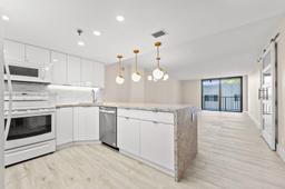 Picture of 2625 Collins Ave # 309, Miami Beach, FL 33140