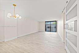 Picture of 2625 Collins Ave # 309, Miami Beach, FL 33140