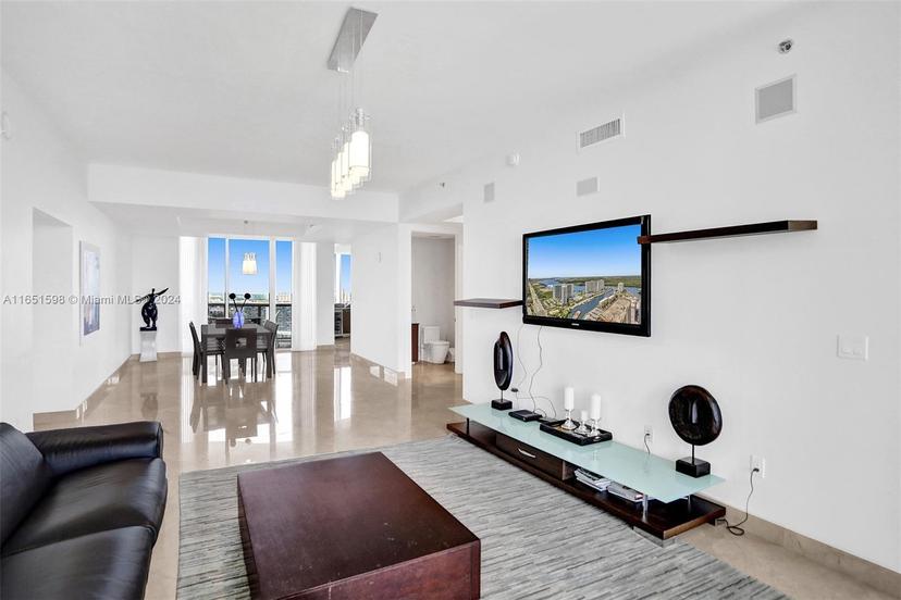 Picture of 16001 Collins Ave # 2806, Sunny Isles Beach FL 33160