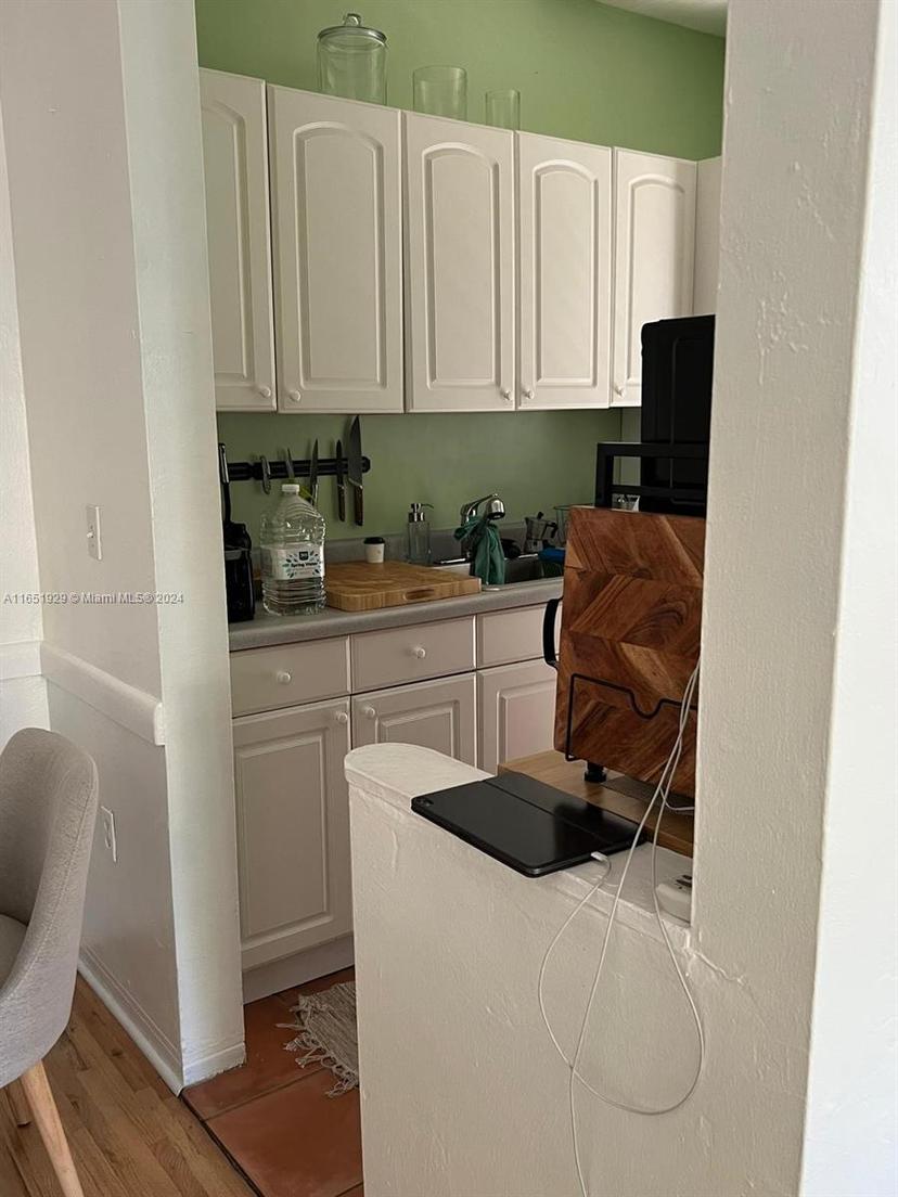 Picture of 1551 Michigan Ave # 8, Miami Beach FL 33139
