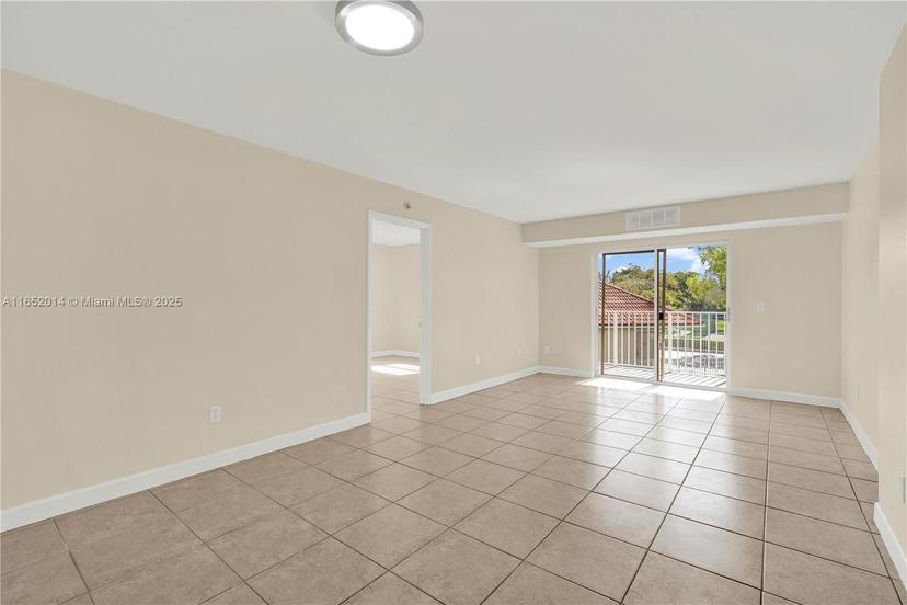 Picture of 8200 SW 210Th St # 112, Cutler Bay FL 33189