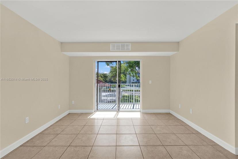 Picture of 8200 SW 210Th St # 112, Cutler Bay FL 33189