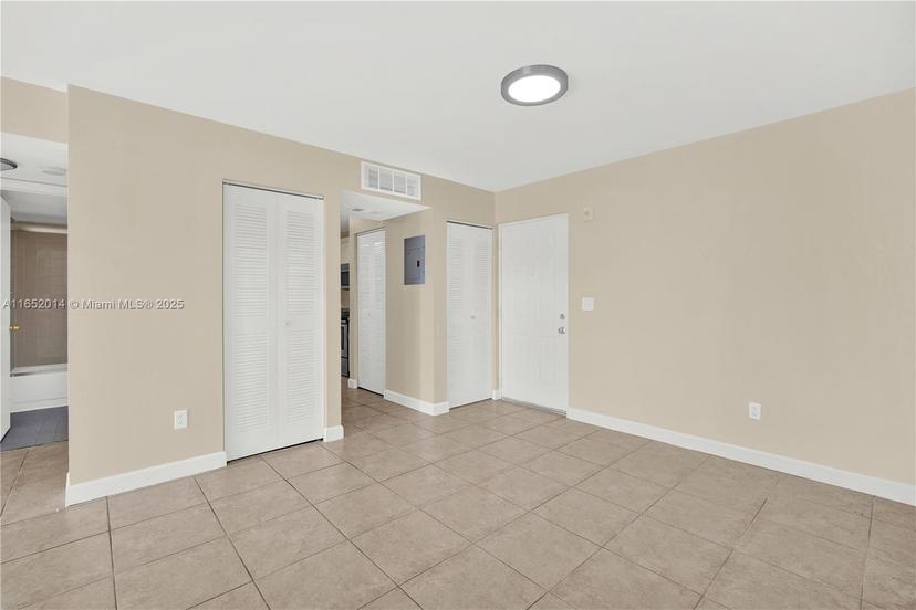 Picture of 8200 SW 210Th St # 112, Cutler Bay FL 33189
