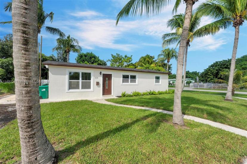 Picture of 1171 NE 211Th Ter, Miami FL 33179