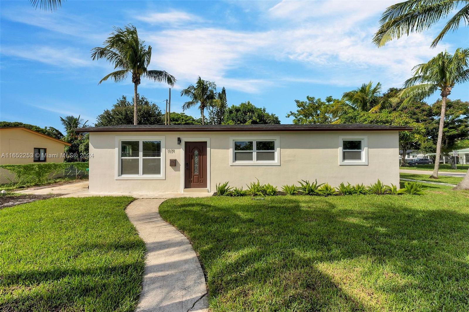 Picture of 1171 NE 211Th Ter, Miami, FL 33179