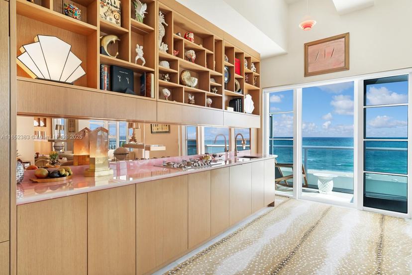 Picture of 3739 Collins Ave, Miami Beach FL 33140