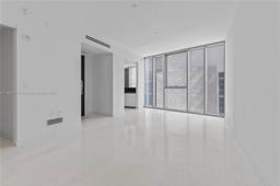 Picture of 300 Biscayne Blvd Way # 605, Miami, FL 33131
