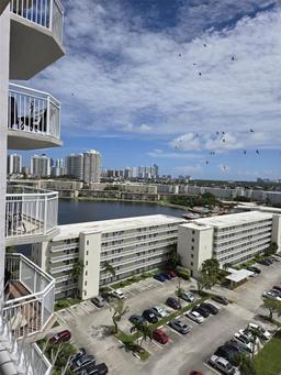 Picture of 18031 Biscayne Blvd # 1204, Aventura, FL 33160