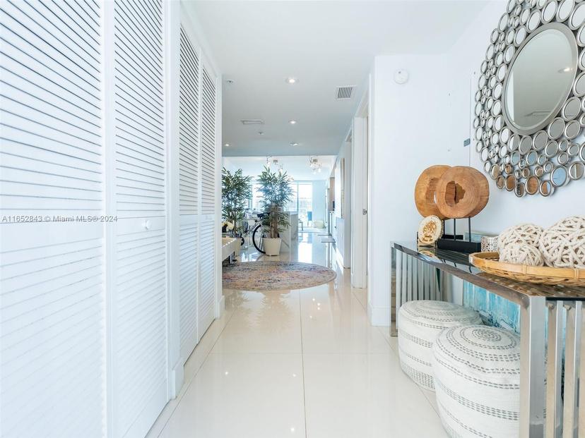 Picture of 6620 Indian Creek Dr # 412, Miami Beach FL 33141